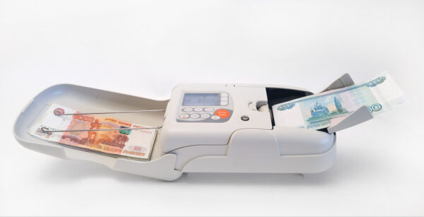 Переносной детектор банкнот PRO NC 1100 с проверкой денег на подлинность
